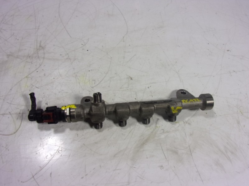 Recambio de rampa inyectora para opel zafira tourer 2.0 cdti cat referencia OEM IAM  55576177 