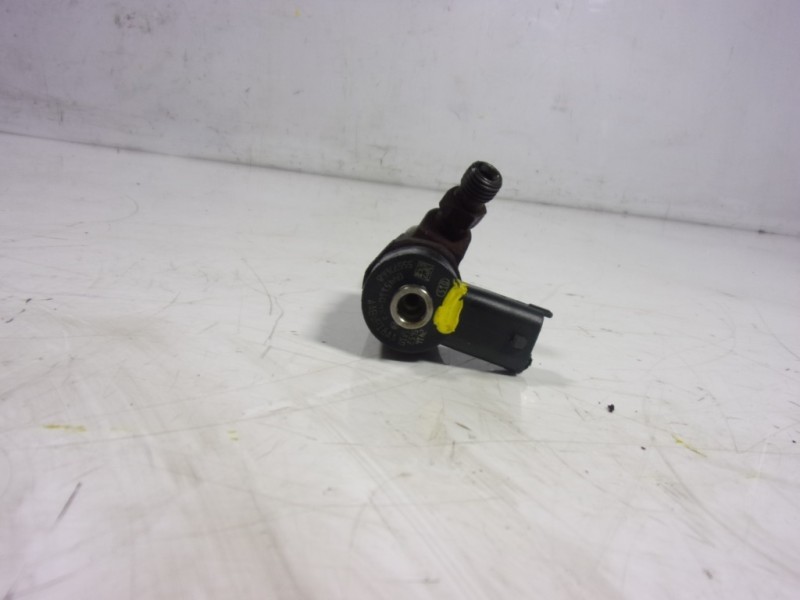 Recambio de inyector para opel zafira tourer 2.0 cdti cat referencia OEM IAM  55577668 
