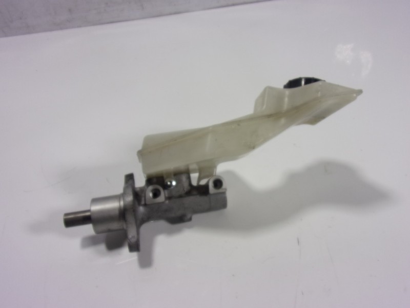 Recambio de bomba freno para mazda 3 lim. (bl) 2.2 turbodiesel cat referencia OEM IAM BPYS4340ZA  