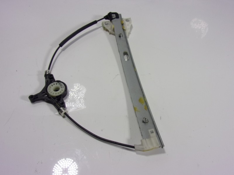 Recambio de elevalunas delantero derecho para mazda 3 lim. (bl) 2.2 turbodiesel cat referencia OEM IAM BBM458590B  