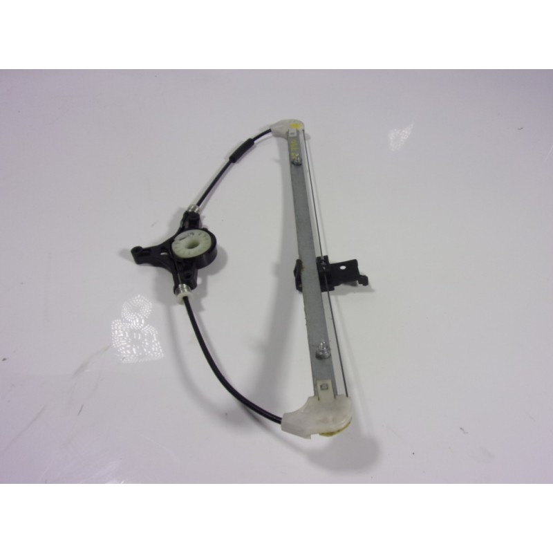 Recambio de elevalunas trasero derecho para mazda 3 lim. (bl) 2.2 turbodiesel cat referencia OEM IAM BBM472590  