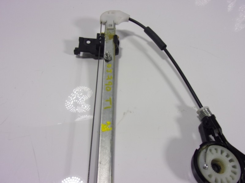 Recambio de elevalunas trasero izquierdo para mazda 3 lim. (bl) 2.2 turbodiesel cat referencia OEM IAM BBM473590  