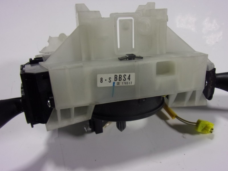 Recambio de mando luces para mazda 3 lim. (bl) 2.2 turbodiesel cat referencia OEM IAM BCW766122 BBS417G517 