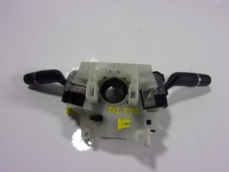 Recambio de mando luces para mazda 3 lim. (bl) 2.2 turbodiesel cat referencia OEM IAM BCW766122 BBS417G517 