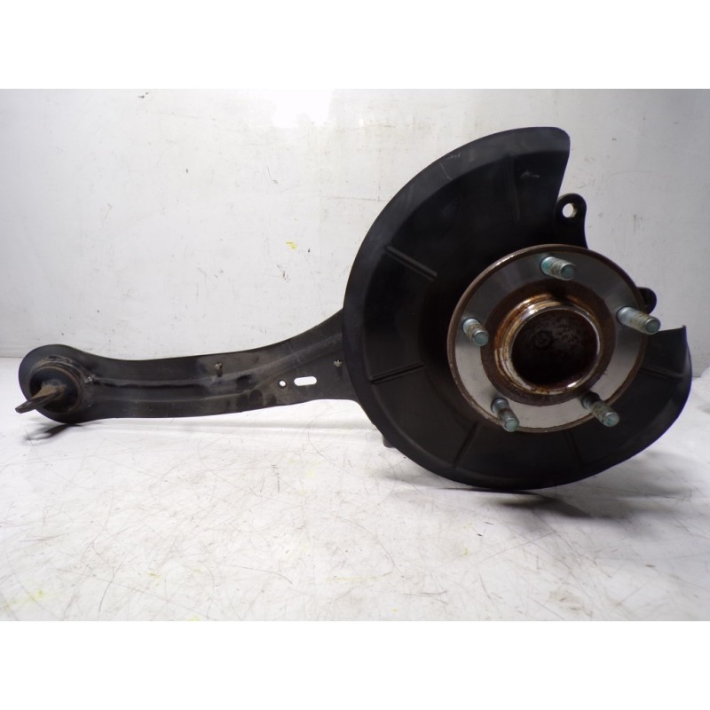 Recambio de mangueta trasera izquierda para mazda 3 lim. (bl) 2.2 turbodiesel cat referencia OEM IAM BBM428250A  