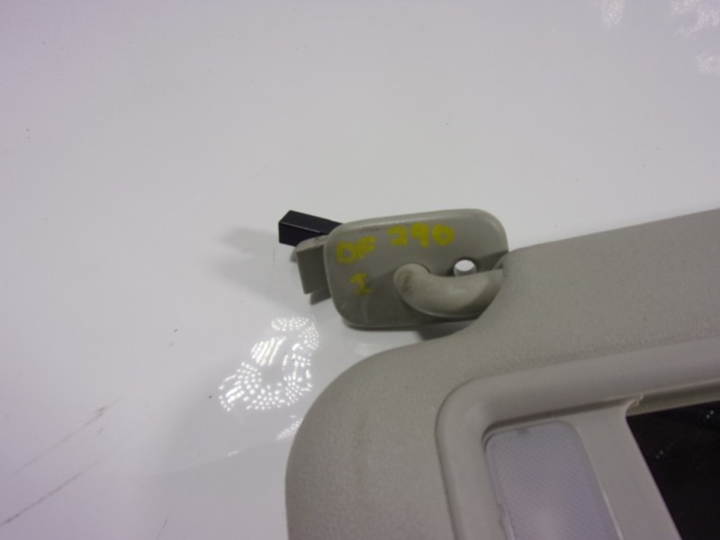 Recambio de parasol izquierdo para mazda 3 lim. (bl) 2.2 turbodiesel cat referencia OEM IAM BCD169320A75  