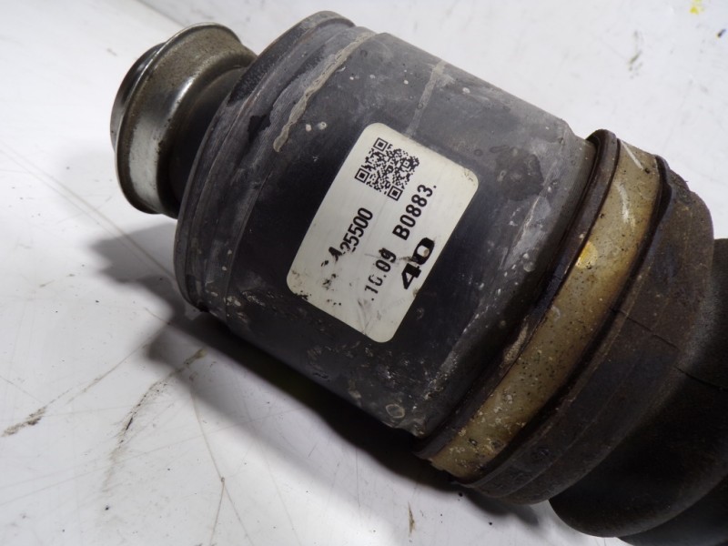 Recambio de transmision derecha para mazda 3 lim. (bl) 2.2 turbodiesel cat referencia OEM IAM GG6425500 GG6425500 