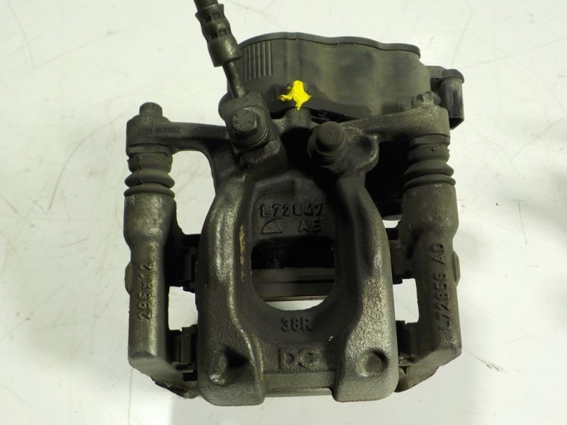 Recambio de pinza freno trasera derecha para mercedes-benz cla-klasse (bm 118) cla 180 (118.384) referencia OEM IAM A2474232000 