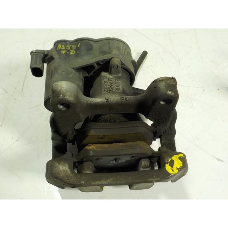 Recambio de pinza freno trasera derecha para mercedes-benz cla-klasse (bm 118) cla 180 (118.384) referencia OEM IAM A2474232000 