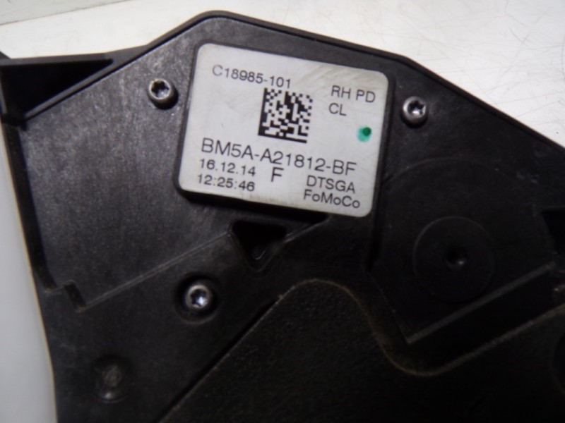 Recambio de cerradura puerta delantera derecha para ford mondeo lim. trend referencia OEM IAM 2066073 C18985101 C18985101