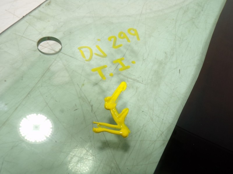 Recambio de cristal puerta trasero izquierdo para ford mondeo lim. trend referencia OEM IAM 1870670  