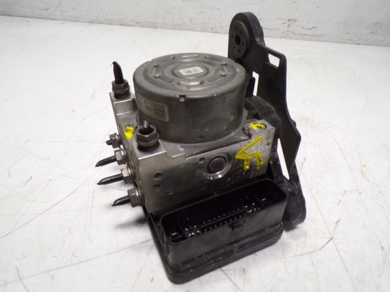 Recambio de abs para audi a3 (8v) 2.0 16v tdi referencia OEM IAM 3Q0614517QBEF 3Q0907379Q 