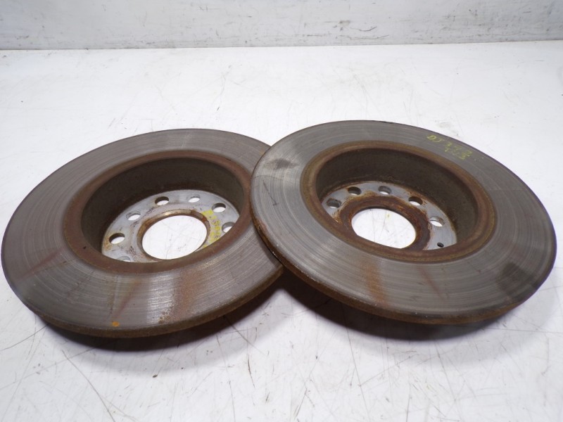 Recambio de disco freno trasero para audi a3 (8v) 2.0 16v tdi referencia OEM IAM 1K0615601AA  