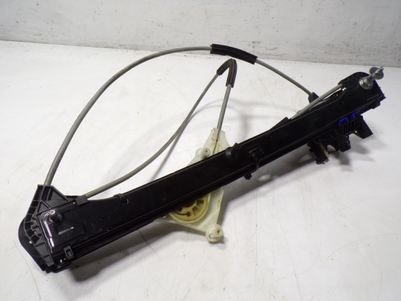 Recambio de elevalunas delantero derecho para audi a3 (8v) 2.0 16v tdi referencia OEM IAM 8V3837462A 8V3837462A 