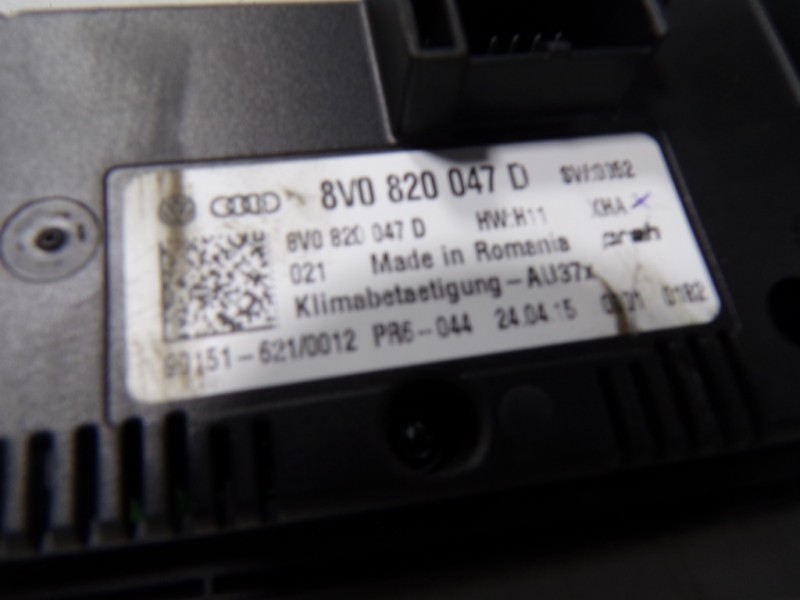 Recambio de mando climatizador para audi a3 (8v) 2.0 16v tdi referencia OEM IAM 8V0820047DXHA 8V0820047D 