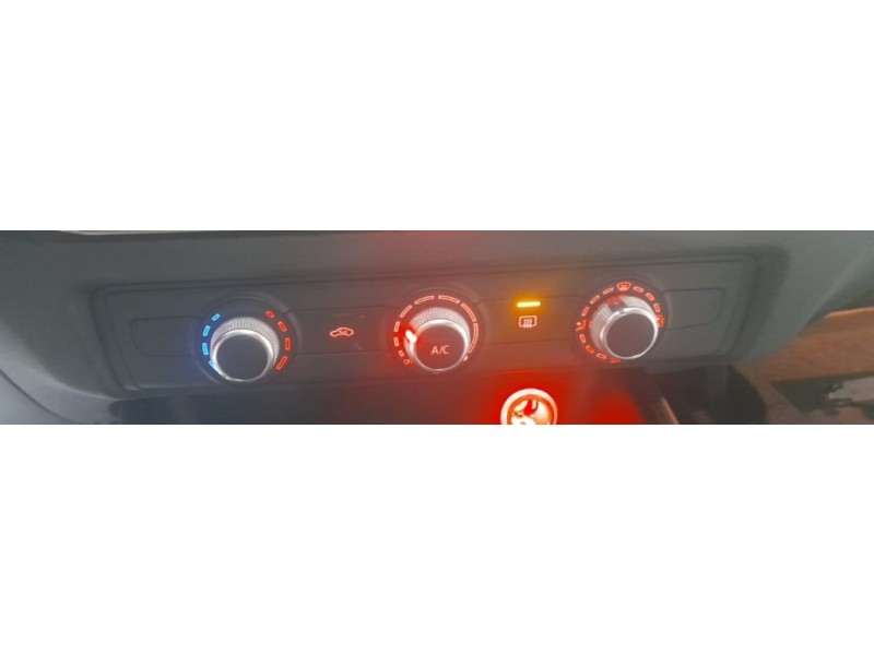 Recambio de mando climatizador para audi a3 (8v) 2.0 16v tdi referencia OEM IAM 8V0820047DXHA 8V0820047D 