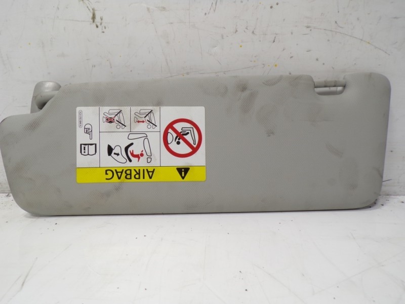 Recambio de parasol derecho para audi a3 (8v) 2.0 16v tdi referencia OEM IAM 8V0857552RFT9  