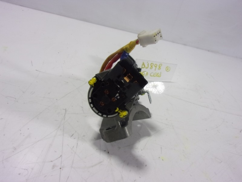 Recambio de antirrobo para kia cee´d 1.6 gdi cat referencia OEM IAM 819103X000  