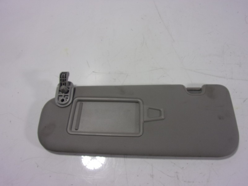 Recambio de parasol izquierdo para kia cee´d 1.6 gdi cat referencia OEM IAM 85210A2000ED  