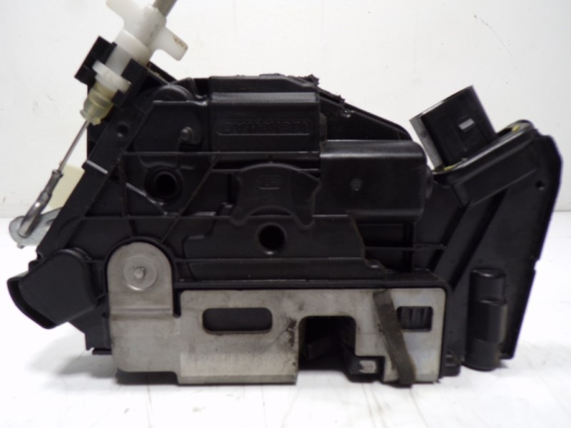 Recambio de cerradura puerta delantera derecha para seat ibiza (6p1) 1.4 tdi referencia OEM IAM 5N1837016N 5N1837016N 