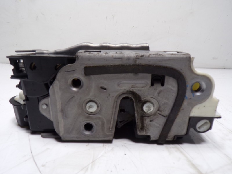 Recambio de cerradura puerta trasera izquierda para seat ibiza (6p1) 1.4 tdi referencia OEM IAM 6J0839015K 6J0839015K 