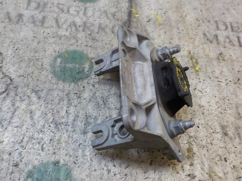 Recambio de soporte cambio para smart fortwo coupe basis (52kw) (453.342) referencia OEM IAM A4532400017  