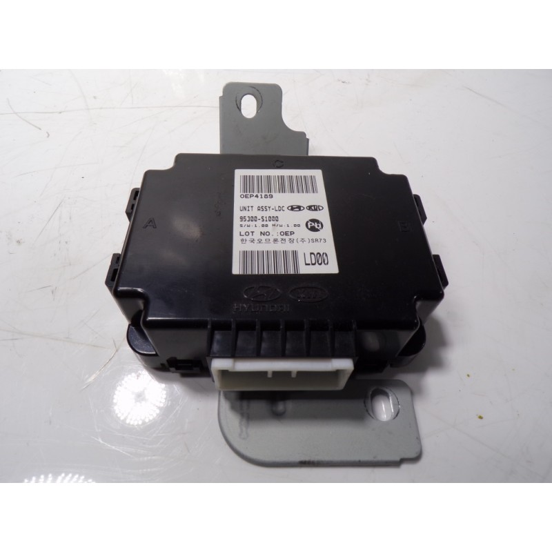 Recambio de modulo electronico para hyundai santa fe essence 2wd referencia OEM IAM 95300S1000 95300S1000 