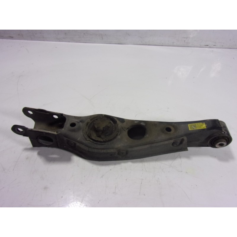 Recambio de brazo suspension inferior trasero derecho para hyundai santa fe essence 2wd referencia OEM IAM 55211S1051  