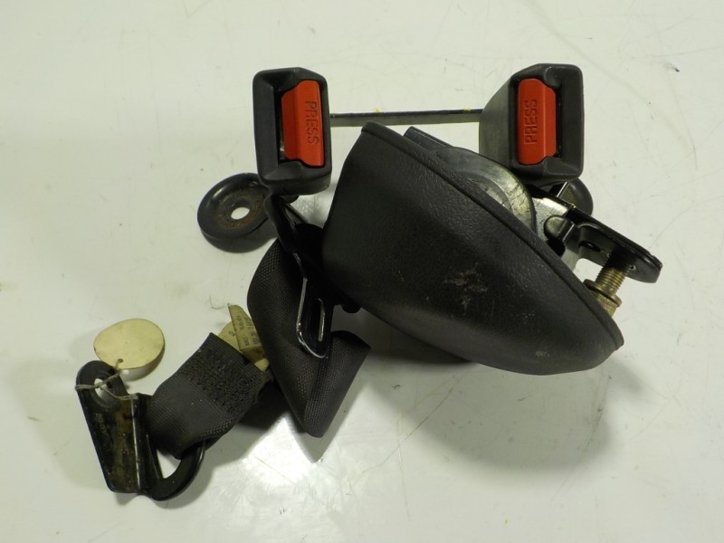 Recambio de cinturon seguridad trasero izquierdo para mitsubishi 3000 gt (z10) básico referencia OEM IAM   