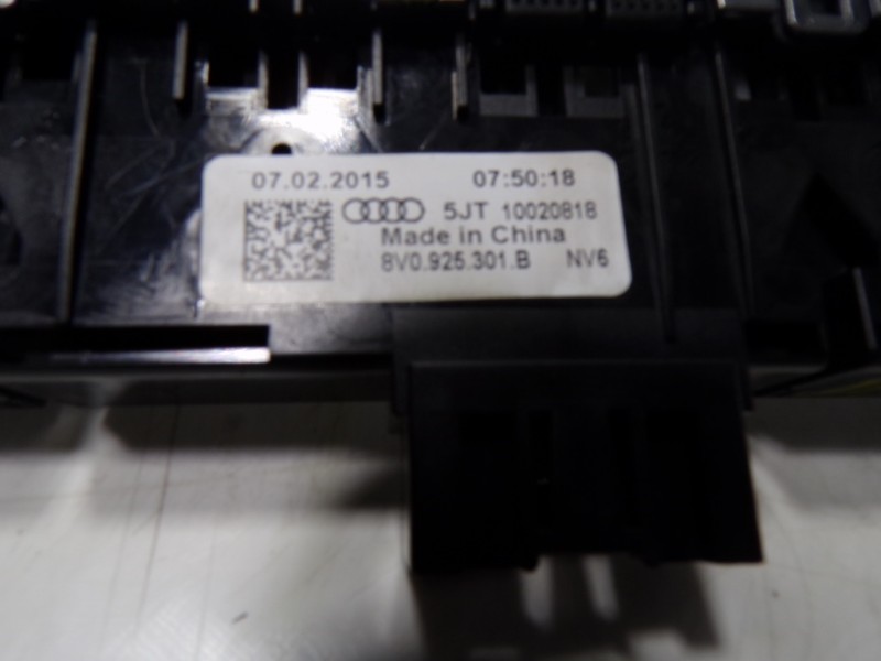 Recambio de mando multifuncion para audi a3 (8v) 2.0 16v tdi referencia OEM IAM 8V0925301BNV6 8V0925301B 