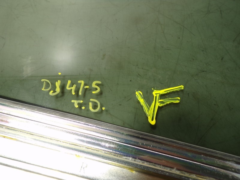 Recambio de cristal puerta trasero derecho para suzuki vitara 1.4 16v boosterjet cat referencia OEM IAM   