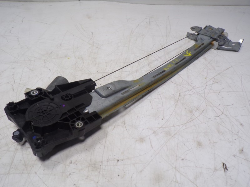 Recambio de elevalunas delantero derecho para suzuki vitara 1.4 16v boosterjet cat referencia OEM IAM  8353064P00 