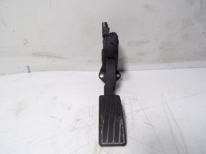 Recambio de potenciometro pedal para suzuki vitara 1.4 16v boosterjet cat referencia OEM IAM  4940068L51 