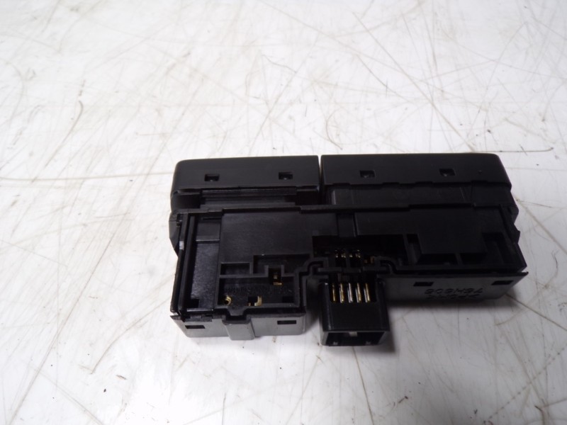 Recambio de warning para suzuki vitara 1.4 16v boosterjet cat referencia OEM IAM  CZ6056U09B 