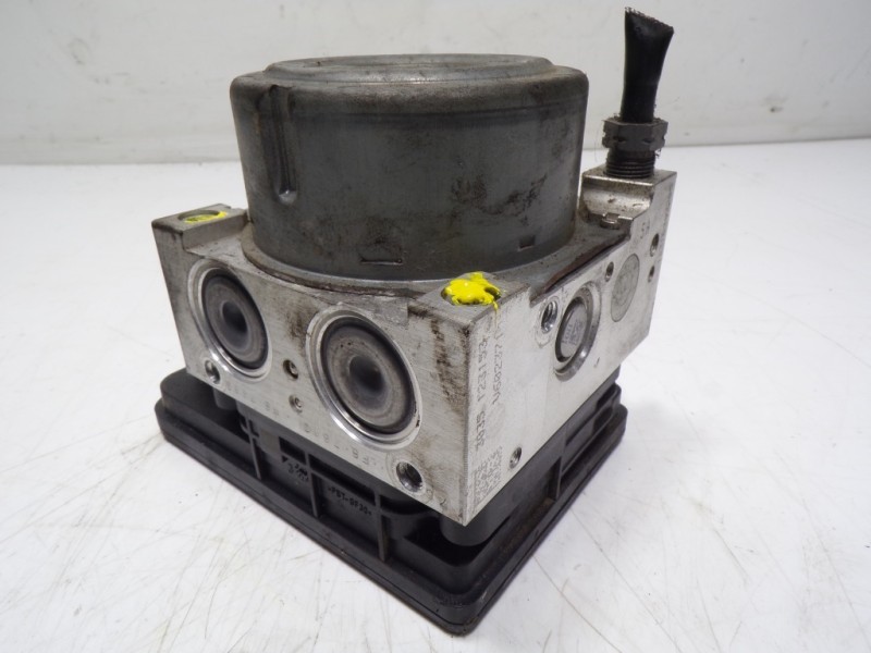 Recambio de abs para peugeot 208 1.4 hdi fap referencia OEM IAM 1609927880 9805839880 