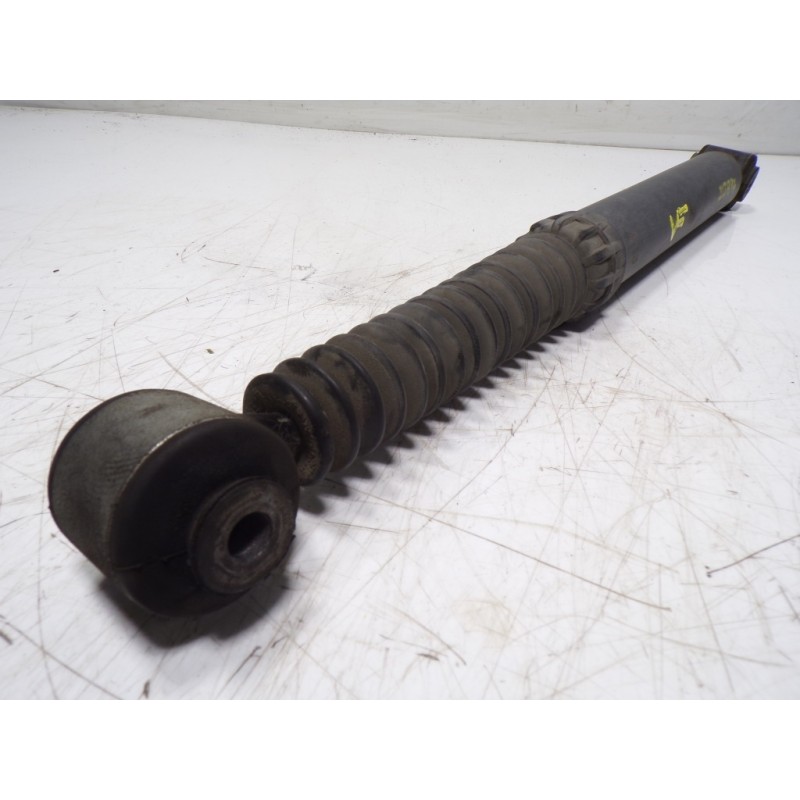 Recambio de amortiguador trasero derecho para peugeot 208 1.4 hdi fap referencia OEM IAM 9678823080 8230 
