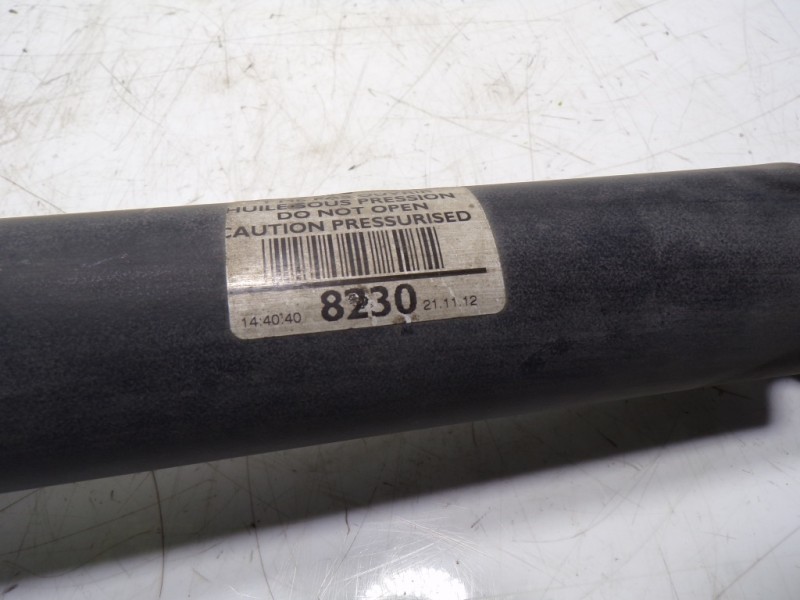 Recambio de amortiguador trasero izquierdo para peugeot 208 1.4 hdi fap referencia OEM IAM 9678823080 8230 