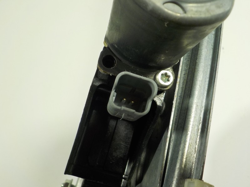 Recambio de elevalunas delantero derecho para peugeot 208 1.4 hdi fap referencia OEM IAM 9673154380 9673154380 0130822702