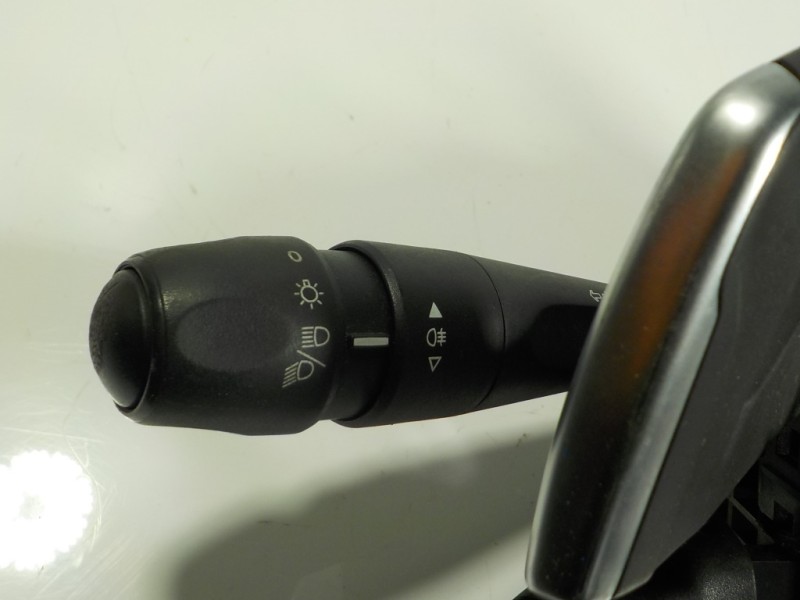 Recambio de mando luces para peugeot 208 1.4 hdi fap referencia OEM IAM 98030394ZD 96756731ZD 