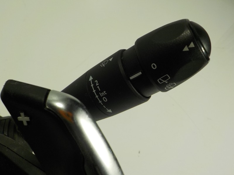 Recambio de mando luces para peugeot 208 1.4 hdi fap referencia OEM IAM 98030394ZD 96756731ZD 