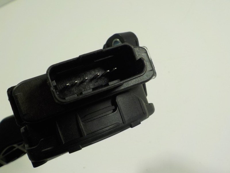 Recambio de potenciometro pedal para peugeot 208 1.4 hdi fap referencia OEM IAM 1601CW 9671433780 6PV00994941