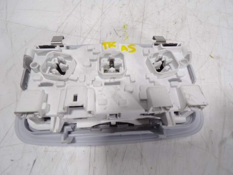 Recambio de piloto interior para peugeot 308 sw 1.6 blue-hdi fap referencia OEM IAM 96781443PR  