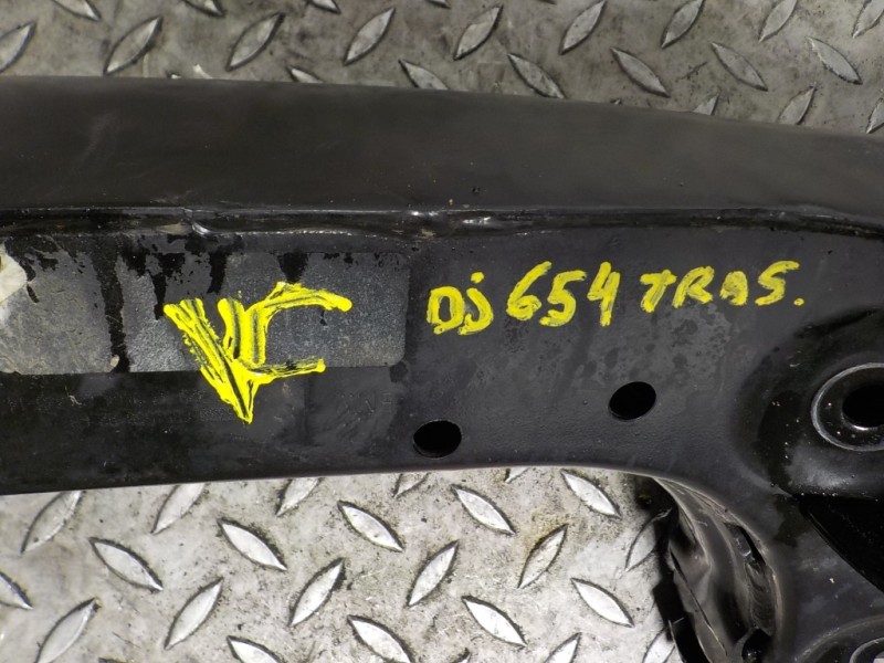 Recambio de puente trasero para bmw serie 2 gran tourer (f46) 218d referencia OEM IAM 33306851560  