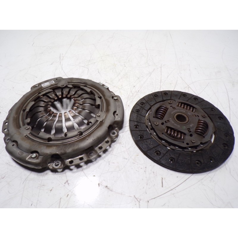 Recambio de kit embrague para mercedes-benz citan (w415) combi 1.5 cdi cat referencia OEM IAM A4152501100 301012572R 