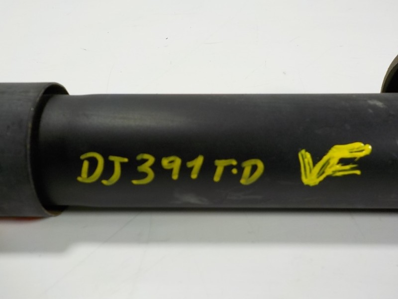 Recambio de amortiguador trasero derecho para kia sorento () emotion 4x4 referencia OEM IAM 553102P200 553712B000 