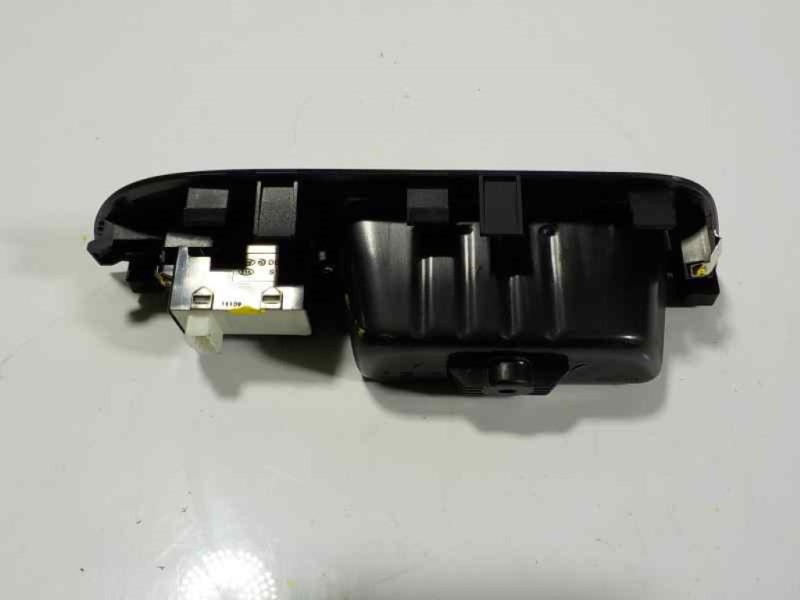 Recambio de mando elevalunas trasero derecho para kia sorento () emotion 4x4 referencia OEM IAM 935802P700VA 935802P700VA 