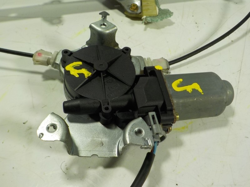 Recambio de elevalunas delantero izquierdo para nissan primera berlina (p11) 1.8 16v cat referencia OEM IAM   