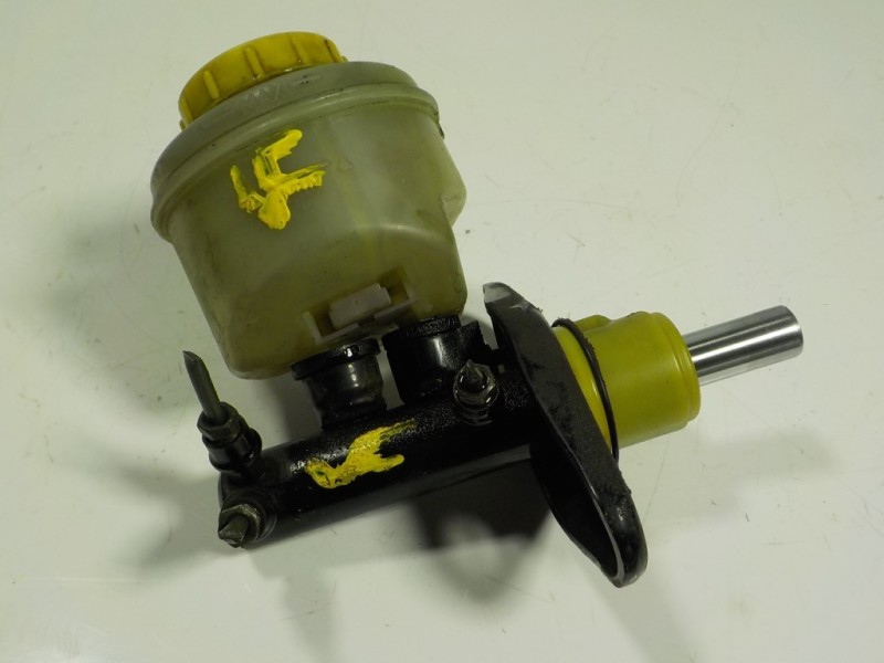 Recambio de bomba freno para nissan serena (c23m) 2.0 diesel referencia OEM IAM   
