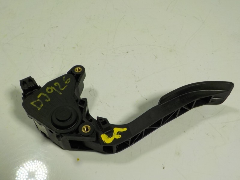 Recambio de potenciometro pedal para nissan pulsar (c13) 1.5 turbodiesel cat referencia OEM IAM 180023RA0B 180023RA0B 