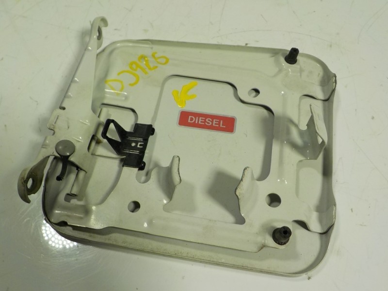 Recambio de tapa combustible para nissan pulsar (c13) 1.5 turbodiesel cat referencia OEM IAM G88303ZLMA  